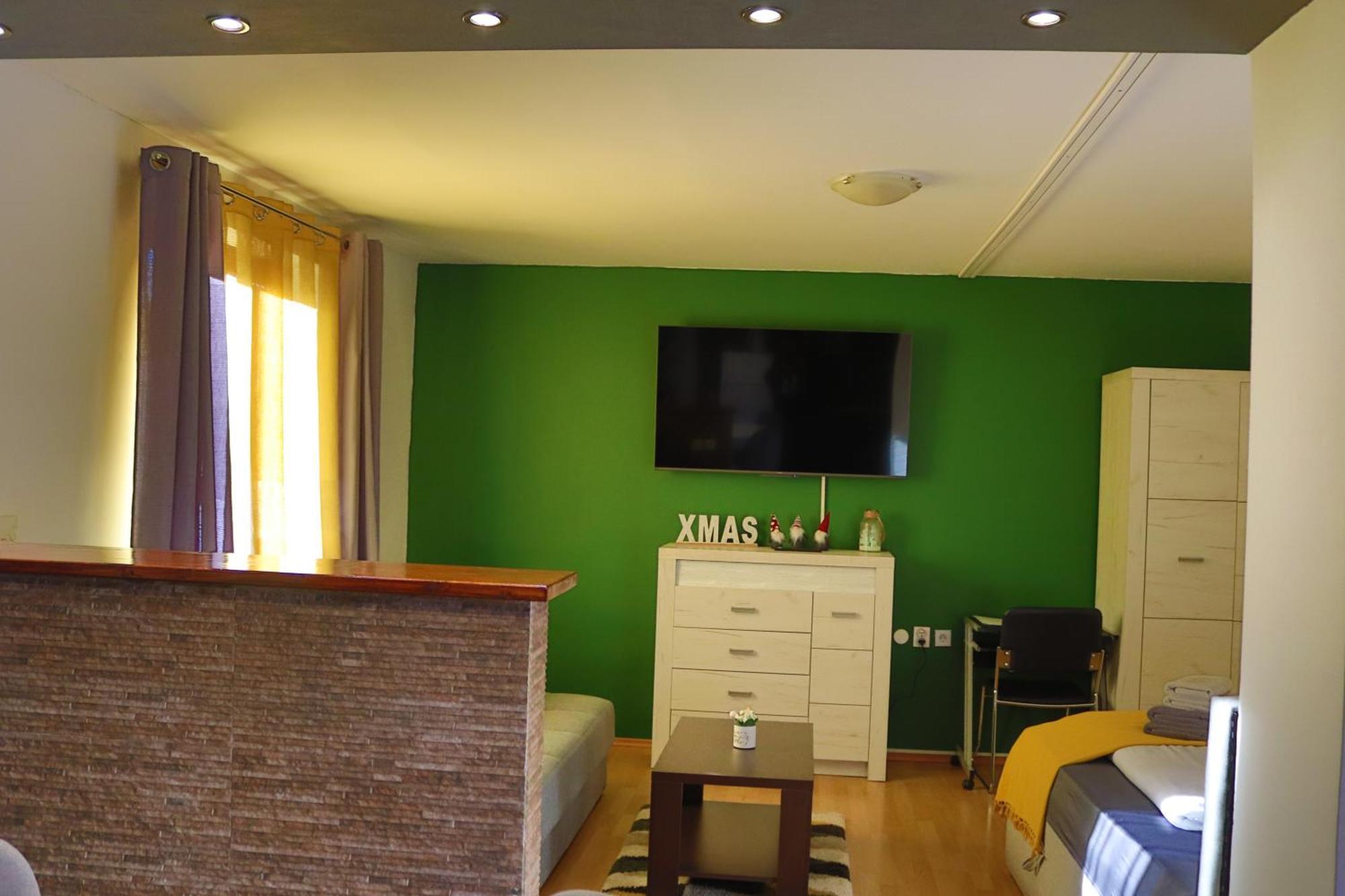 Studio Apartman Planb, Self Check In Osijek Exterior photo